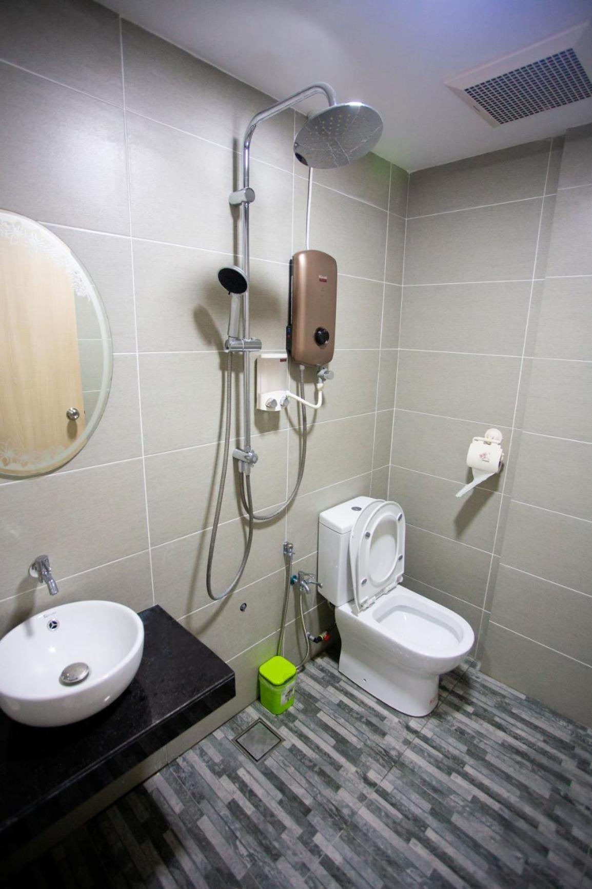Hom2Rex Kuching Homestay Taman Timberland Exterior photo